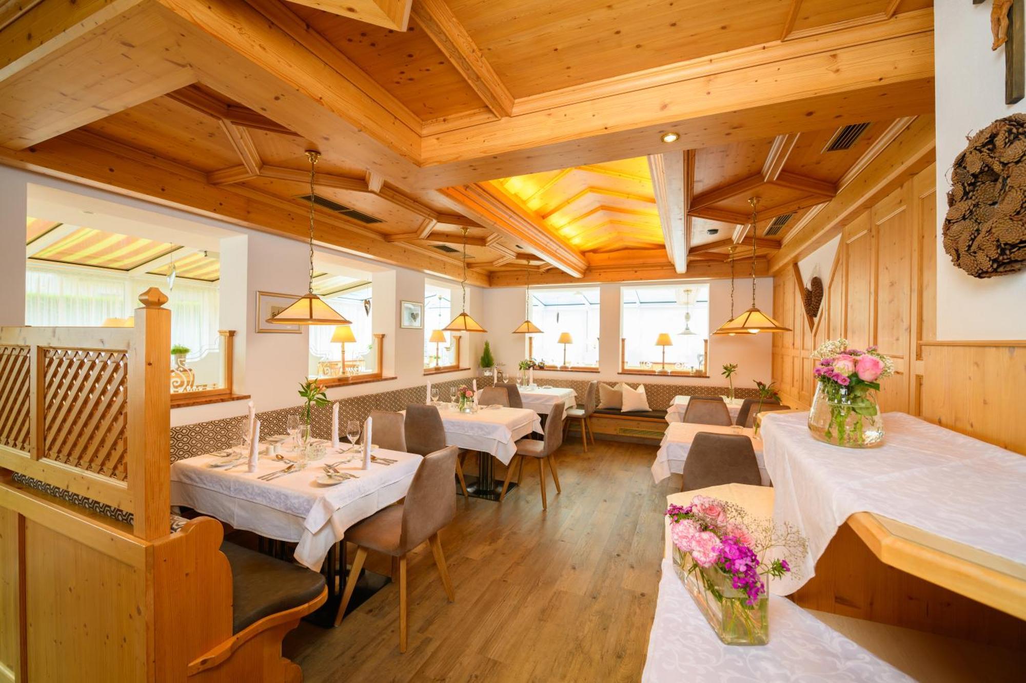 Hotel Vierjahreszeiten Flachau Zewnętrze zdjęcie